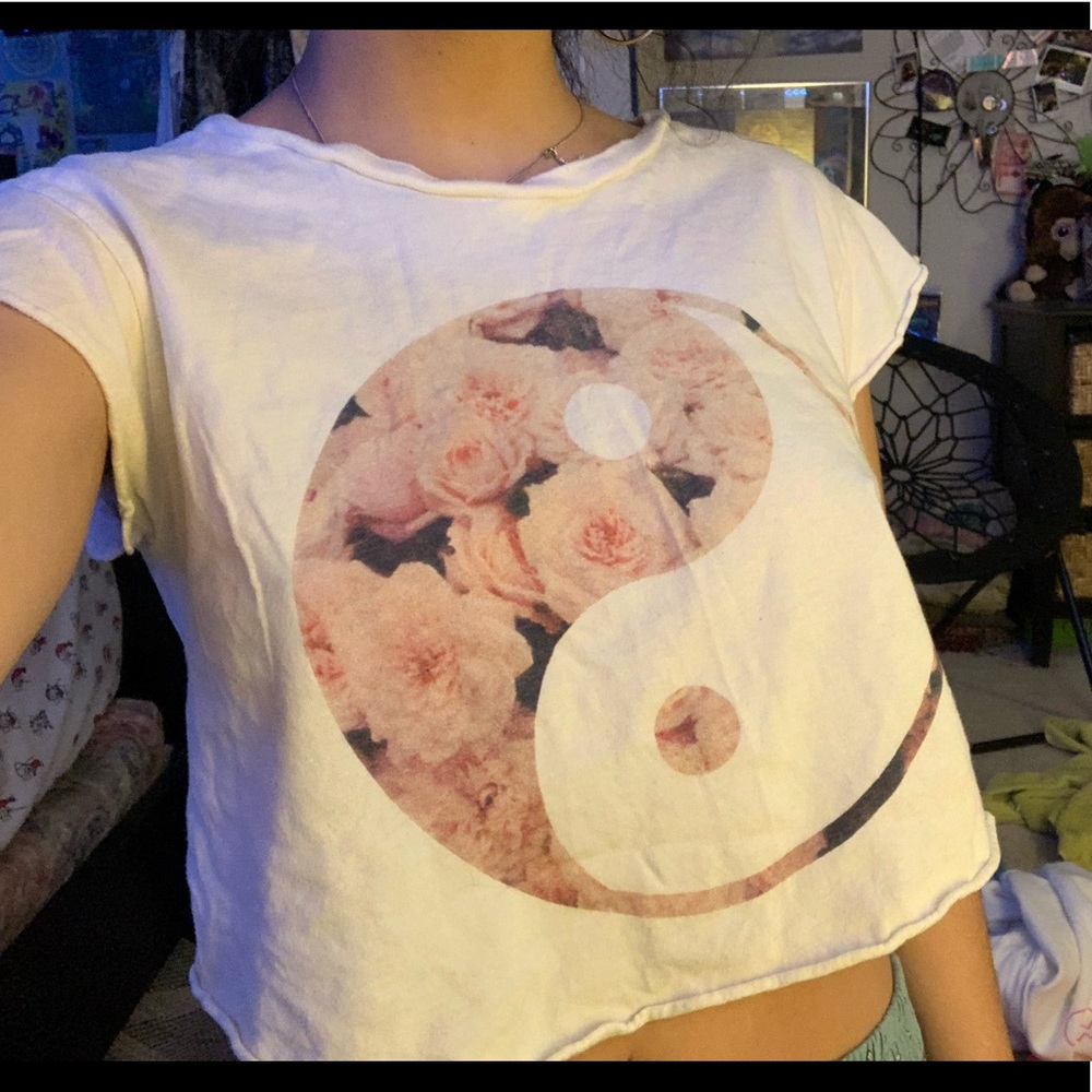 Yang Yang crop top BrandyMelville